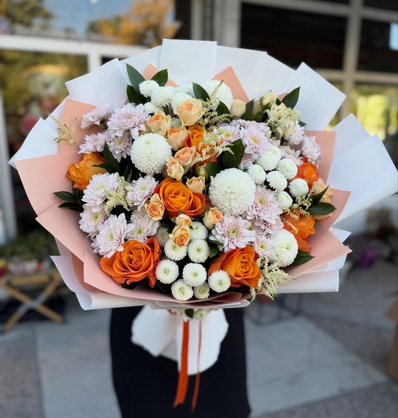 Turuncu Güller Kasımpatı Buketi