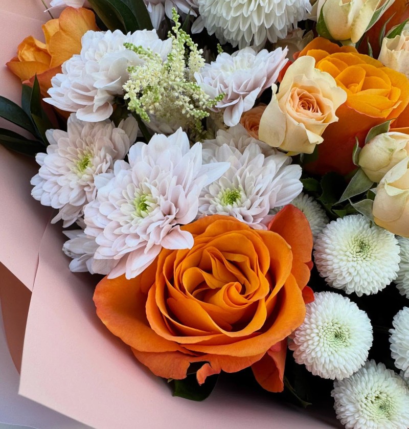 Turuncu Güller Kasımpatı Buketi